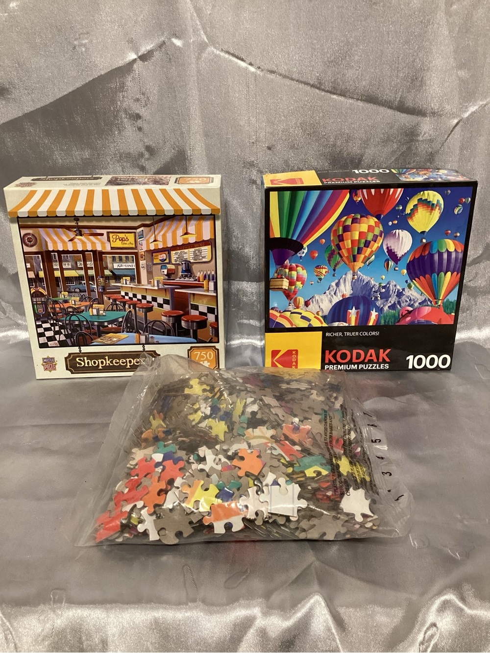 Set of 3 Jigsaw Puzzles 750 & 1000 pc